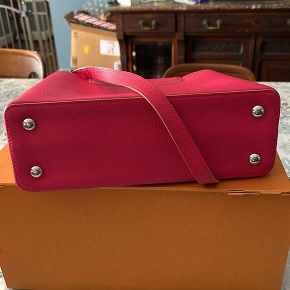WITH BOX Louis Vuitton $7,000 Pink Capucines Must Have Bag - Picture 6 of 11